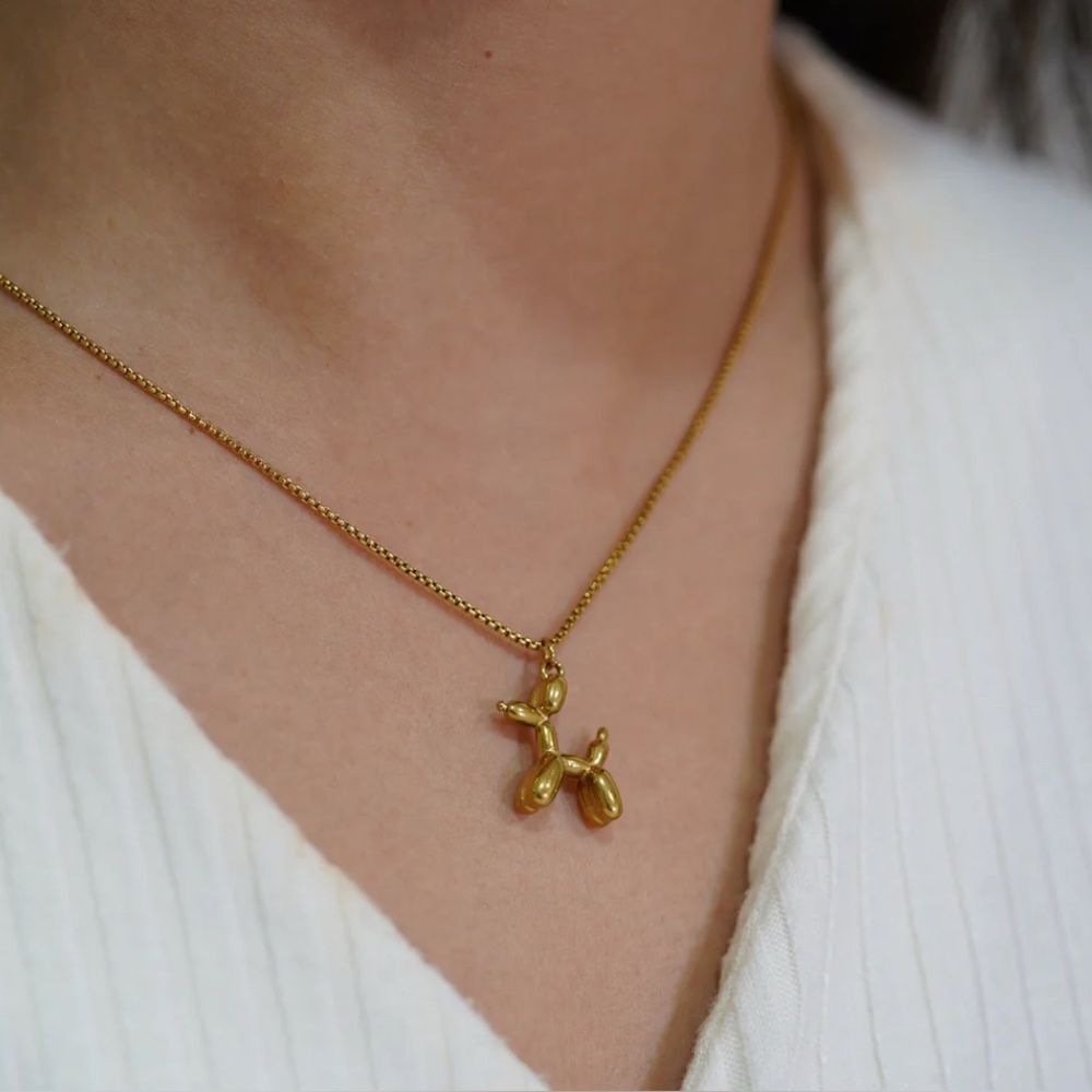Ballon dog  necklace M262